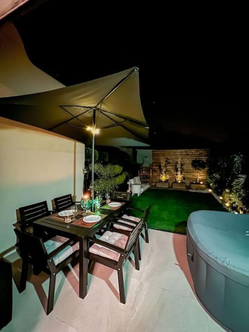 Relaxing Garden Los Cristianos Con Jacuzzi Y Barbacoa Arona  Zewnętrze zdjęcie