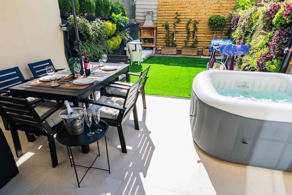 Relaxing Garden Los Cristianos Con Jacuzzi Y Barbacoa Arona  Zewnętrze zdjęcie