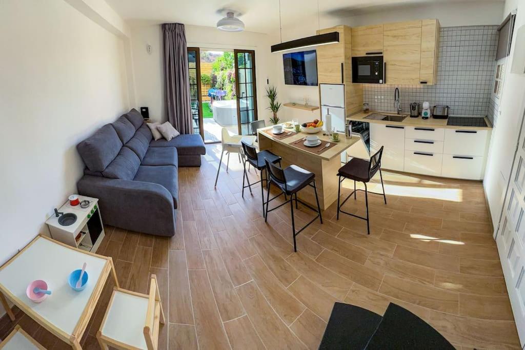 Relaxing Garden Los Cristianos Con Jacuzzi Y Barbacoa Arona  Zewnętrze zdjęcie